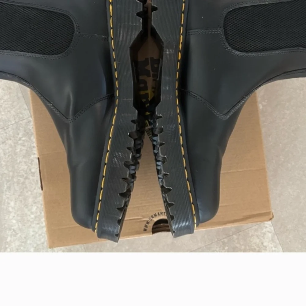 Dr. Martens Leather Chelsea Boots 2976 Bex Smooth - Picture 4 of 10
